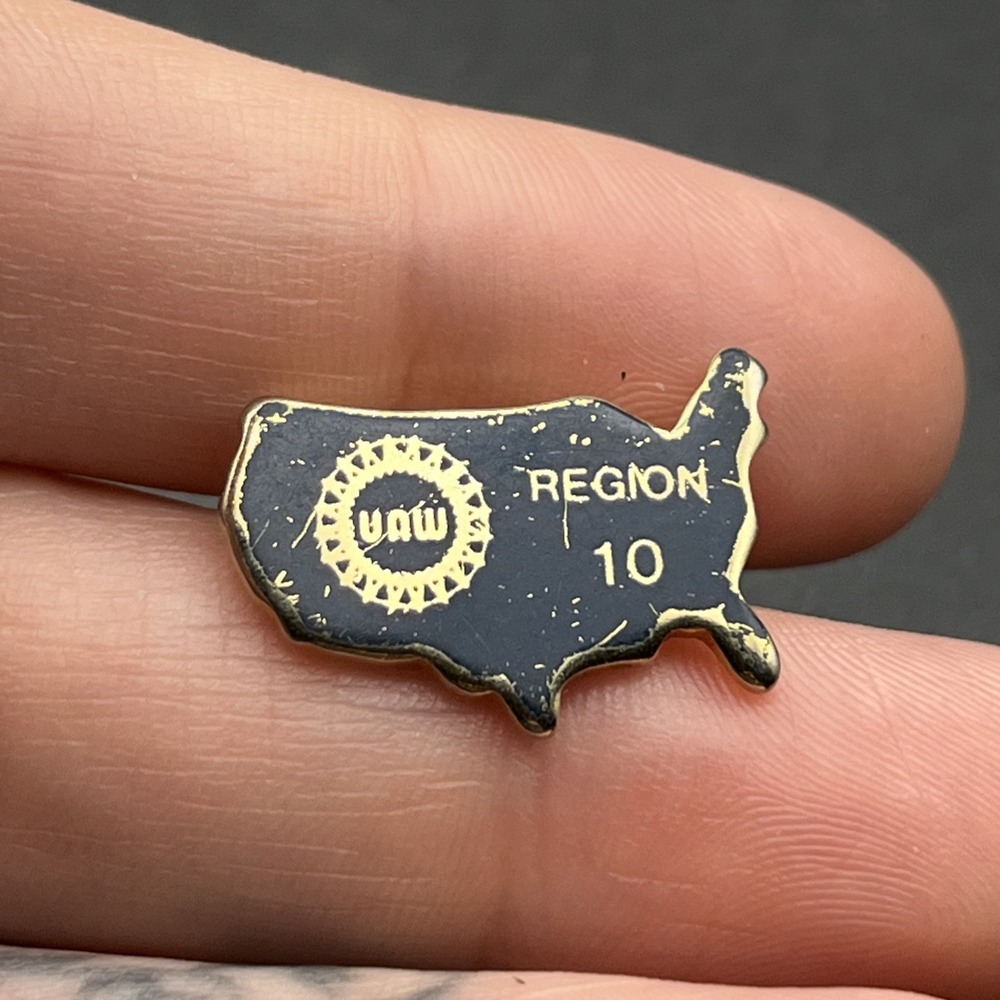 United Auto Workers UAW Region 10 USA Outline Lapel Hat Pin